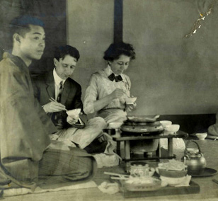 Cale Young Rice & Alice Hegan Rice dine in Japan, 1905 (Ky. Library & Museum photo)